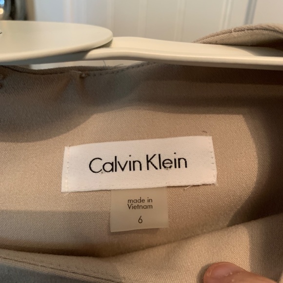 Calvin Klein fully lined‎ fit and flare dress. Worn once. Excellent condition - Picture 2 of 5